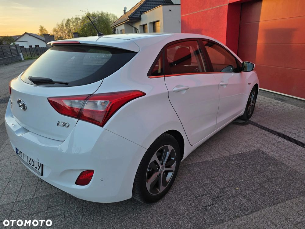 Hyundai i30 1.6 CRDi Comfort - 13