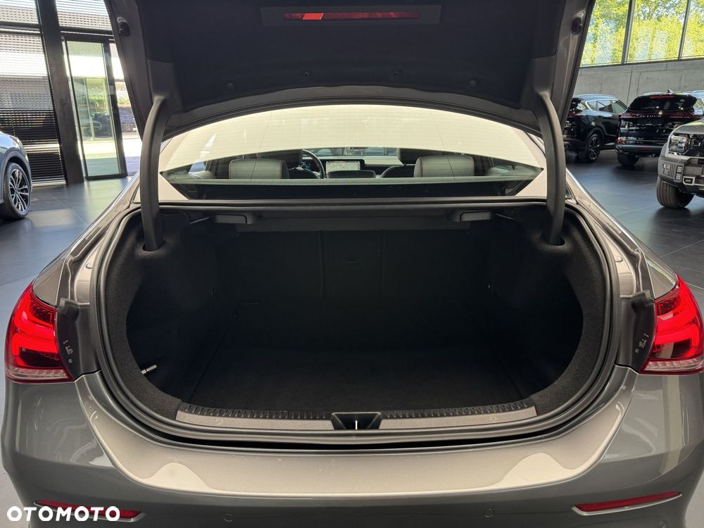 Mercedes-Benz Klasa A 200 AMG Line 7G-DCT - 19
