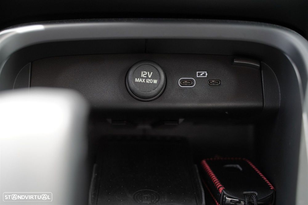 Volvo EX40 82 kWh Single Motor Extended Range Plus - 28