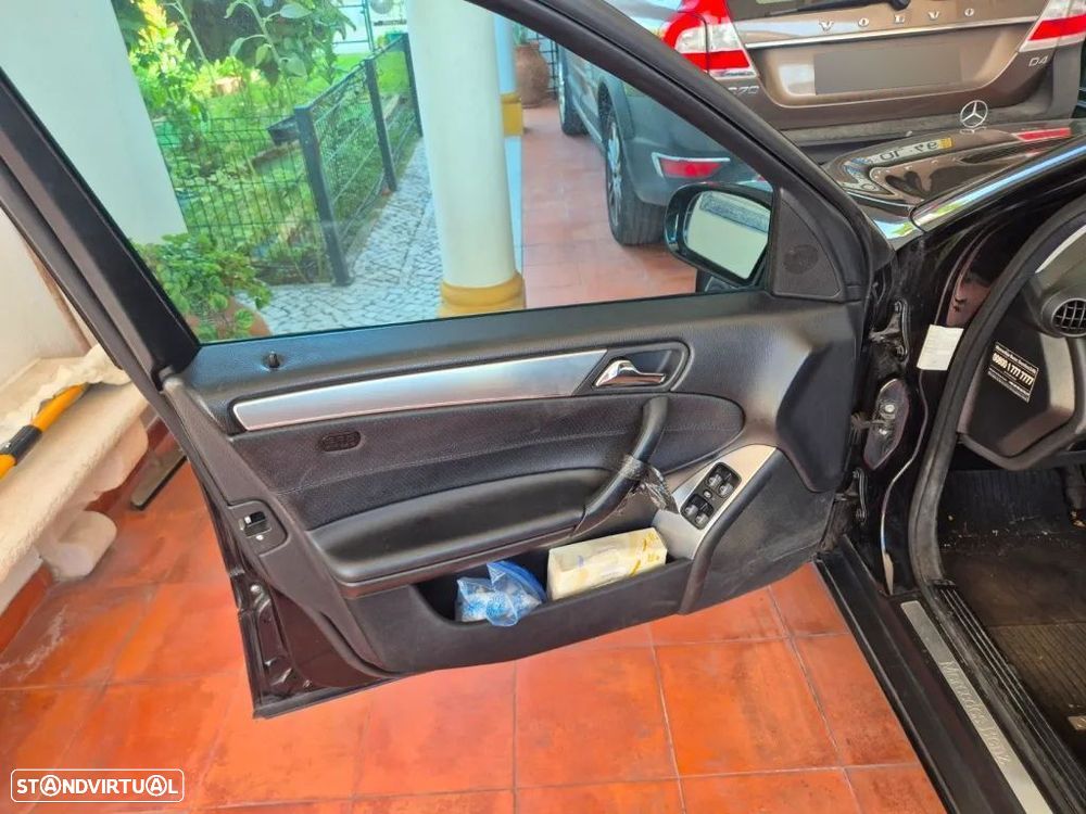 Mercedes-Benz C 220 CDI Auto Avantgarde - 28