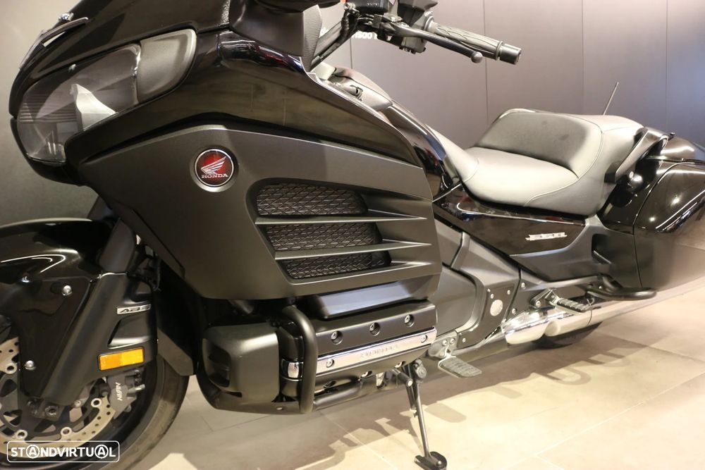 Honda Goldwing F6B BAGGER - 5