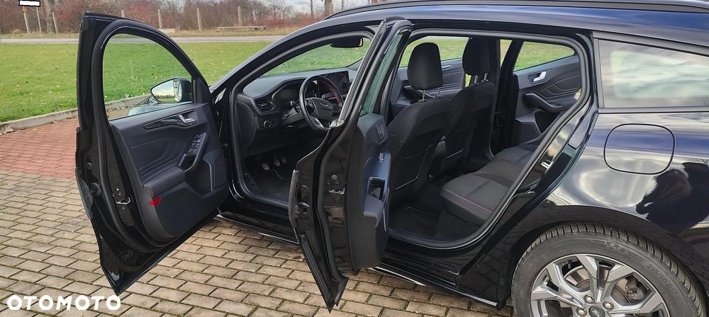 Ford Focus SW 1.5 EcoBlue S&S ST-LINE X - 21