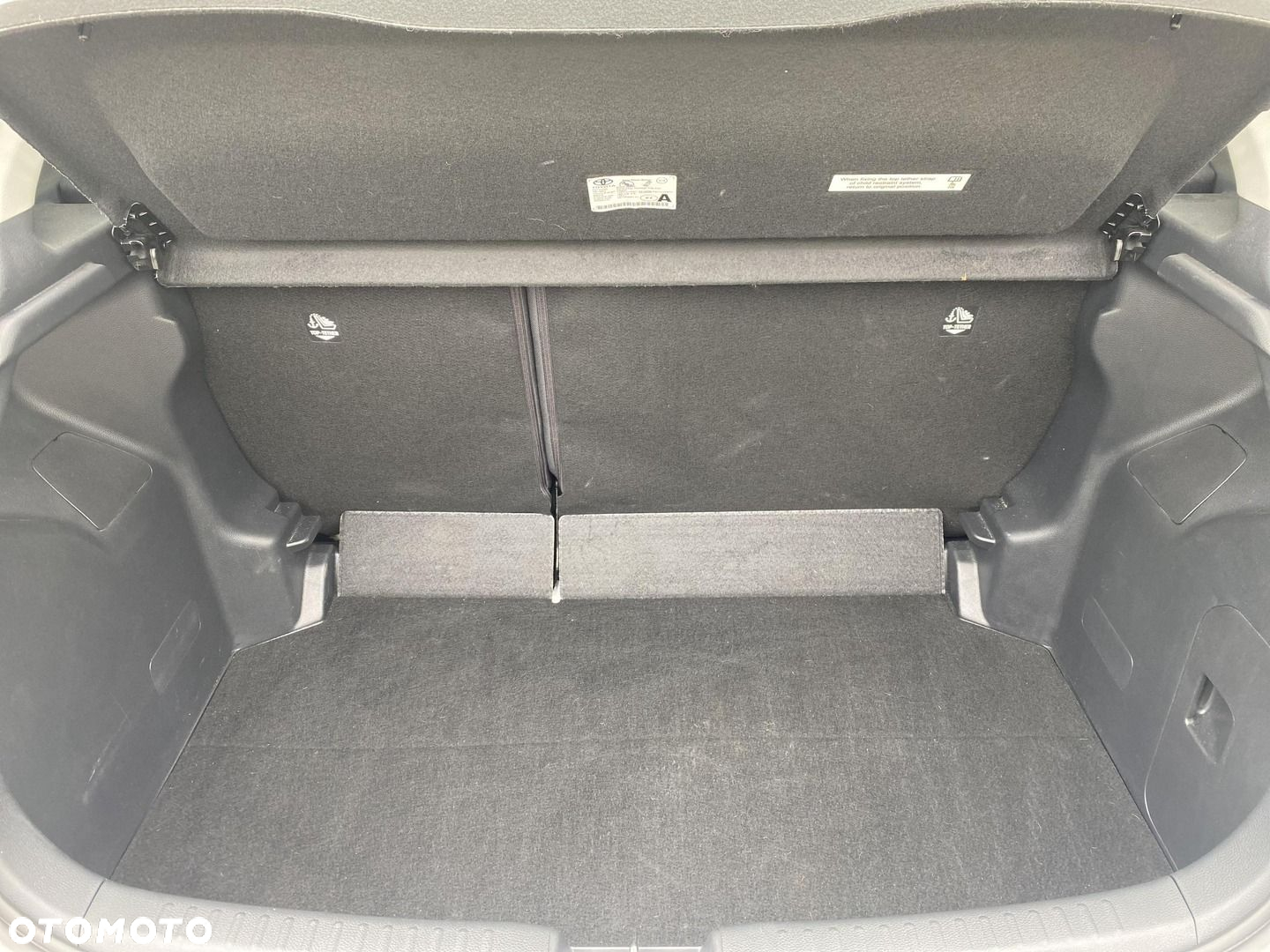 Toyota Yaris - 15
