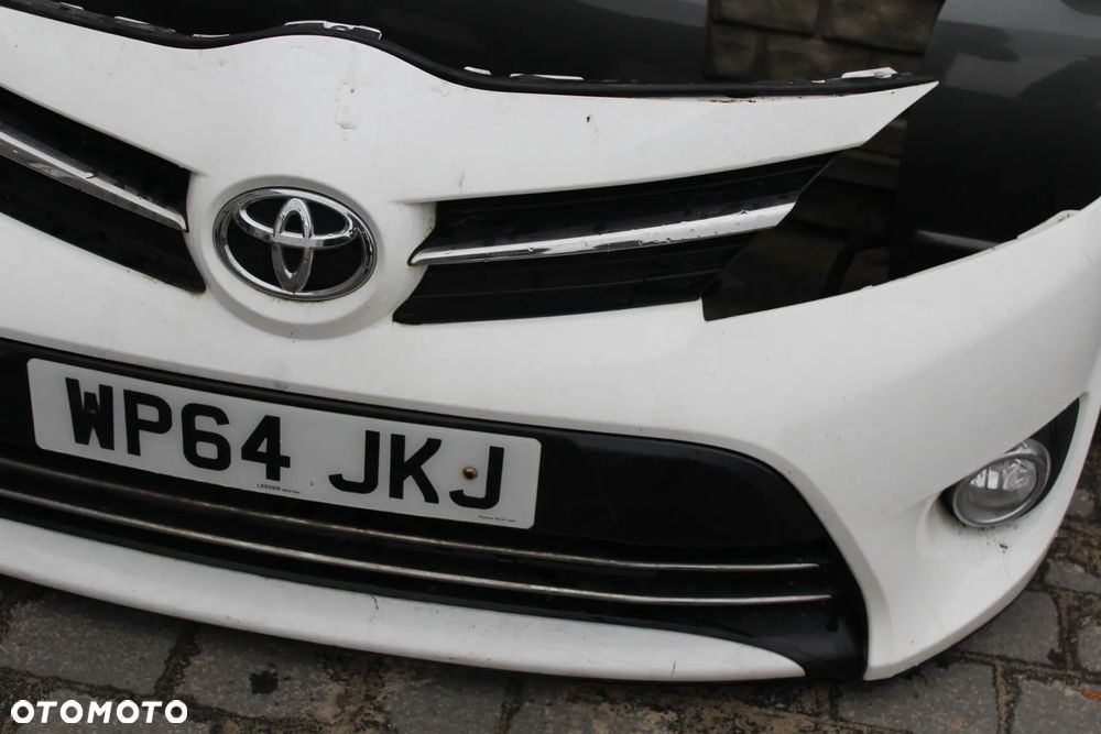 zderzak przód grill toyota verso r2 kolor 040 2014r kompletny - 5