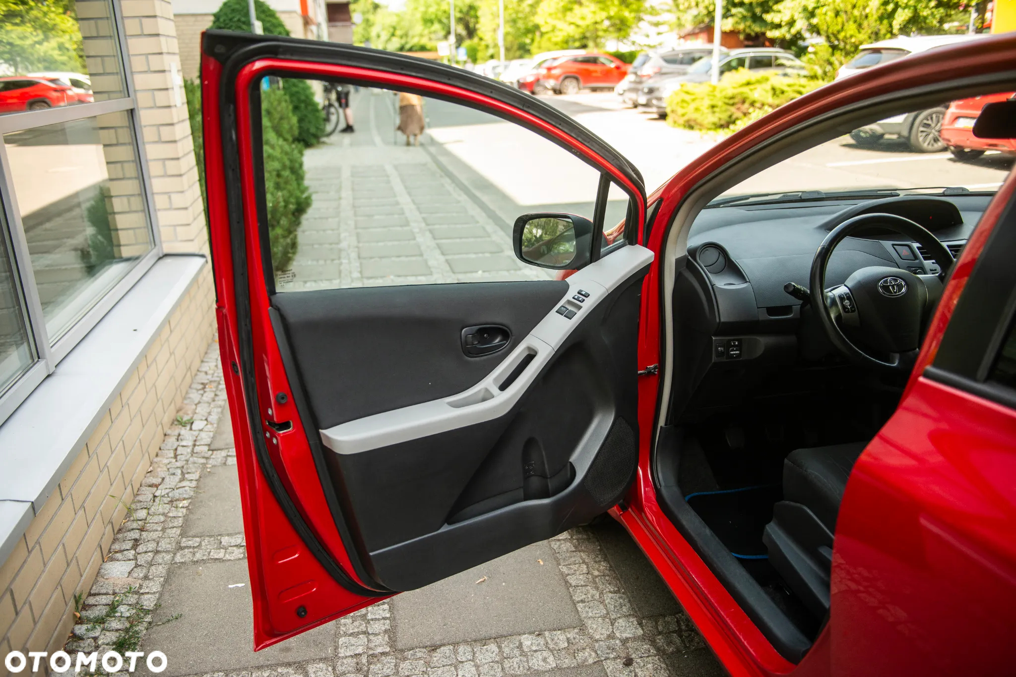 Toyota Yaris 1.33 VVT-i Executive - 15