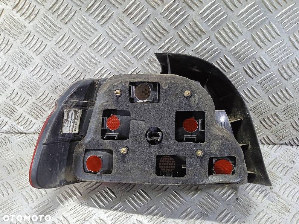 LAMPA PRAWA TYLNA BMW E39 - 2