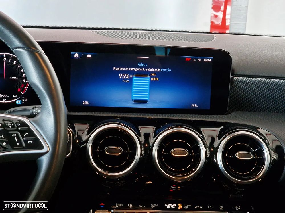 Mercedes-Benz A 250 e - 30