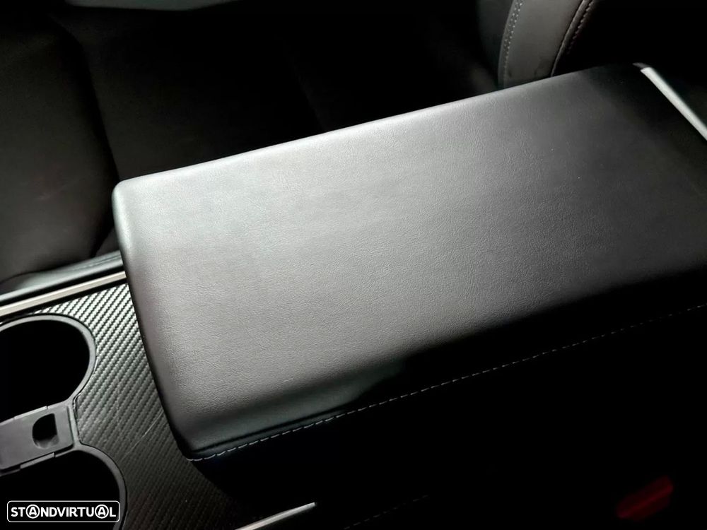 Tesla Model Y Long Range Dual Motor AWD - 35