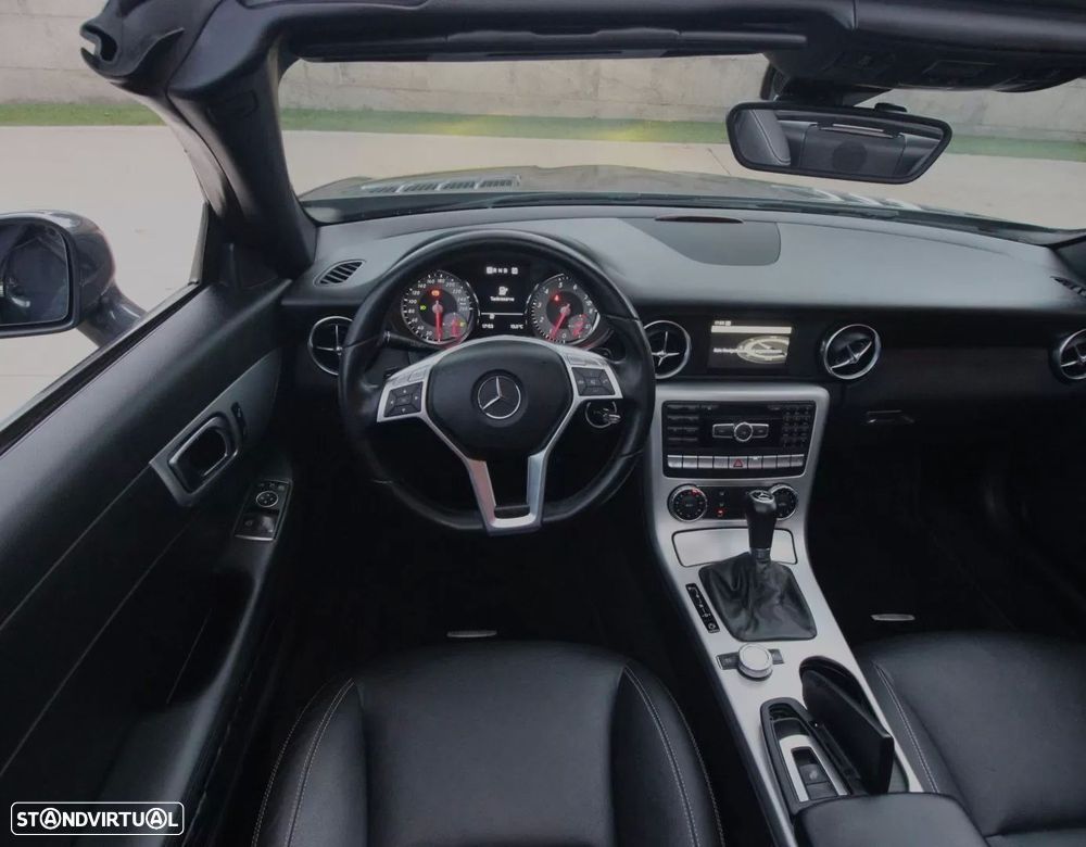 Mercedes-Benz SLK 200 (BlueEFFICIENCY) 7G-TRONIC - 19