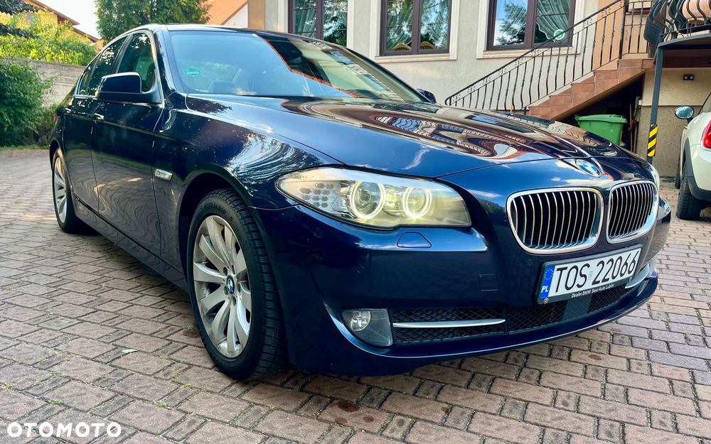 BMW Seria 5 528i Sport-Aut - 3