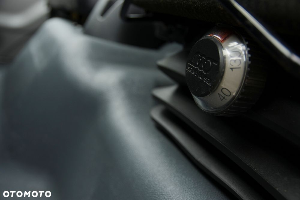 Mitsubishi FUSO=3C15=3.0D=KLIMA=PLANDEKA=12EP - 24