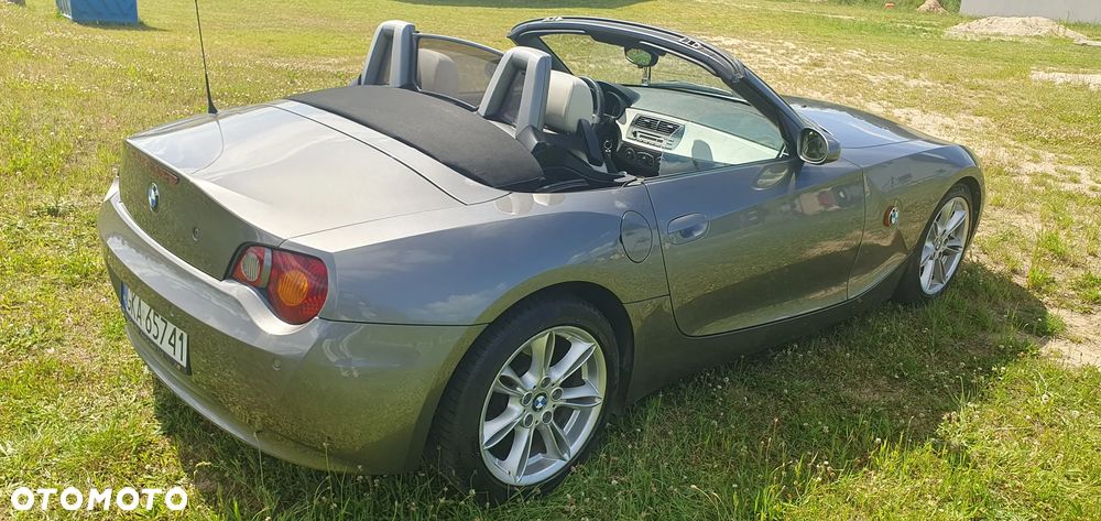 BMW Z4 2.5i - 10