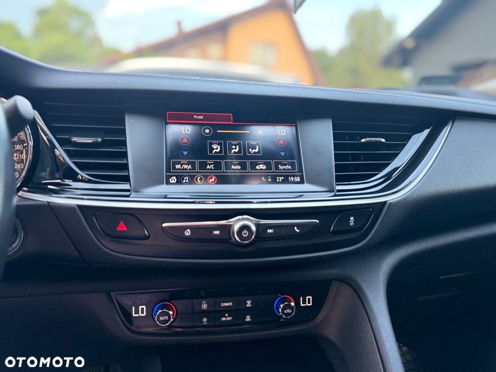 Opel Insignia 2.0 CDTI Exclusive S&S - 38