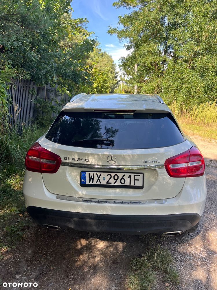 Mercedes-Benz GLA 250 4-Matic - 3