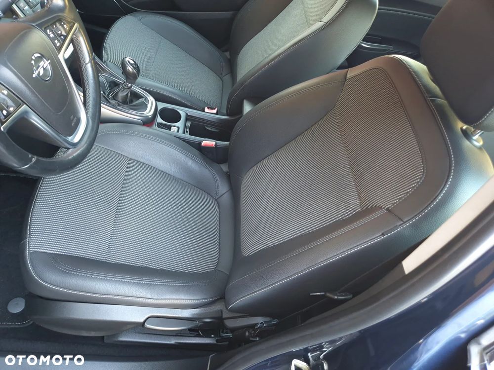 Opel Astra 1.6 Turbo Innovation - 15