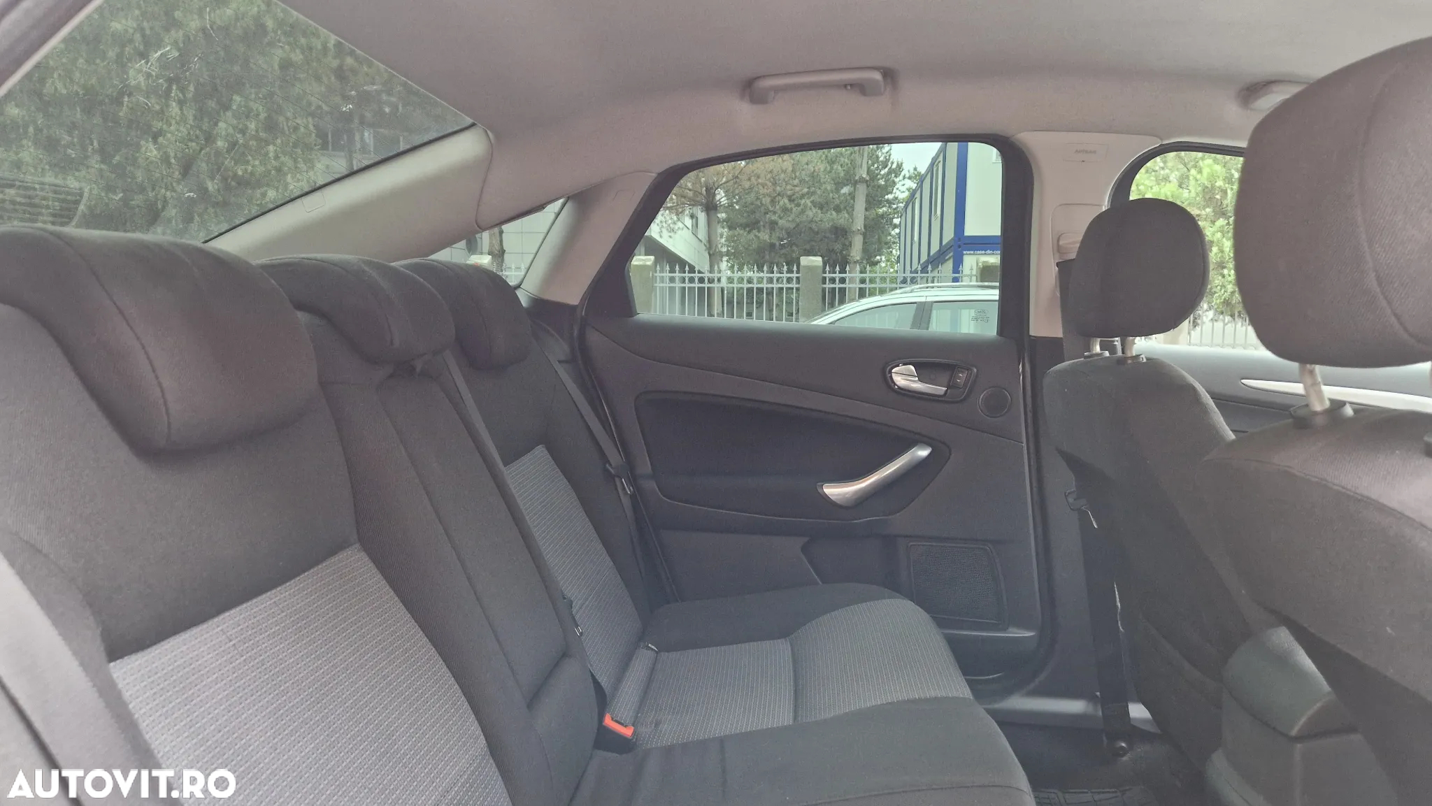 Ford Mondeo 2.0 TDCi Trend - 14