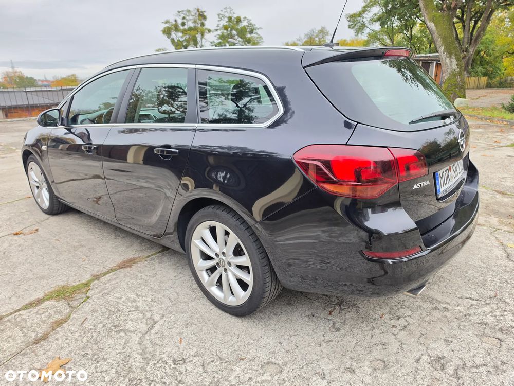 Opel Astra 1.4 T Cosmo S&S - 3