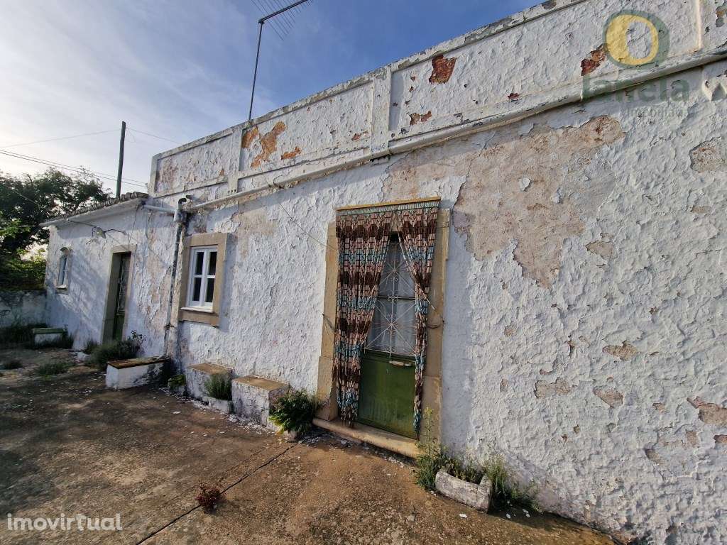 Quinta com 16.407 m2 de terreno e moradia por recuperar, com vista mar - Grande imagem: 5/19