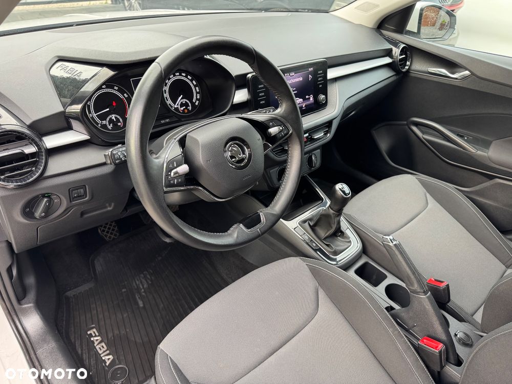 Skoda Fabia 1.0 TSI Ambition - 15
