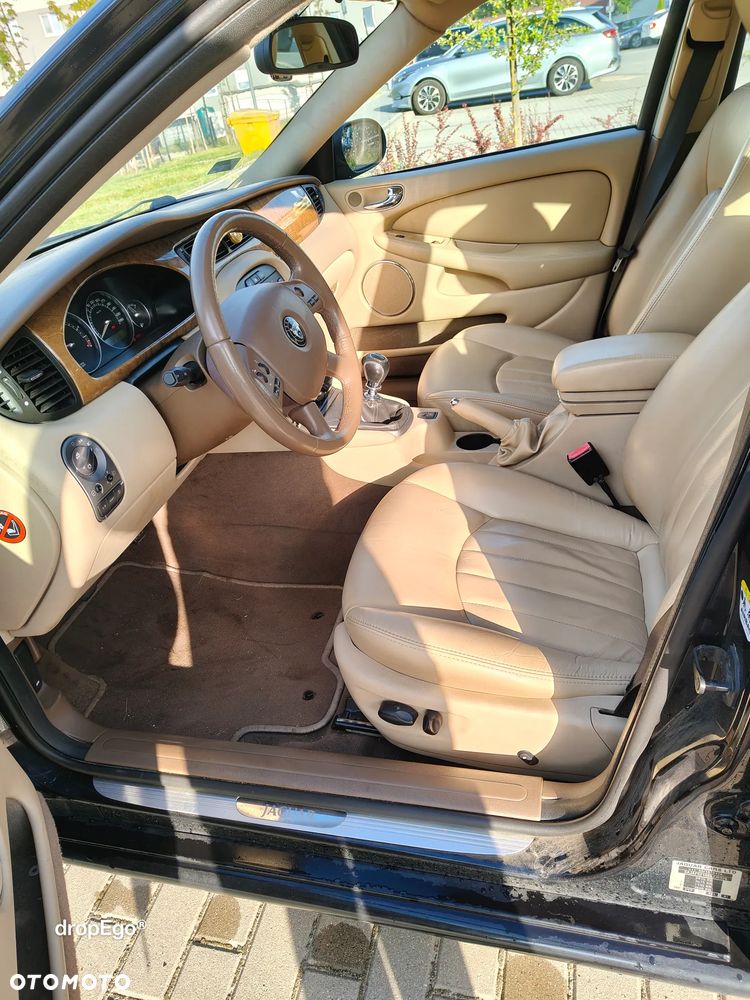 Jaguar X-Type 2.0 D Executive - 12
