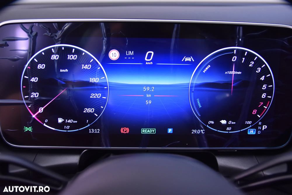 Mercedes-Benz GLC 300 e 4MATIC PHEV - 10