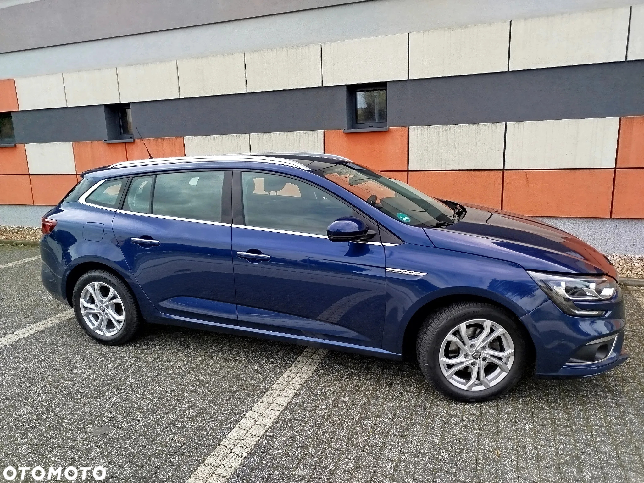 Renault Megane ENERGY TCe 130 BOSE EDITION - 2
