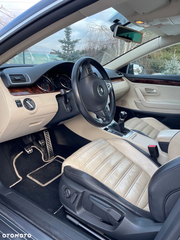 Volkswagen Passat CC 2.0 TDI BlueMotion Technology Exclusive - 15