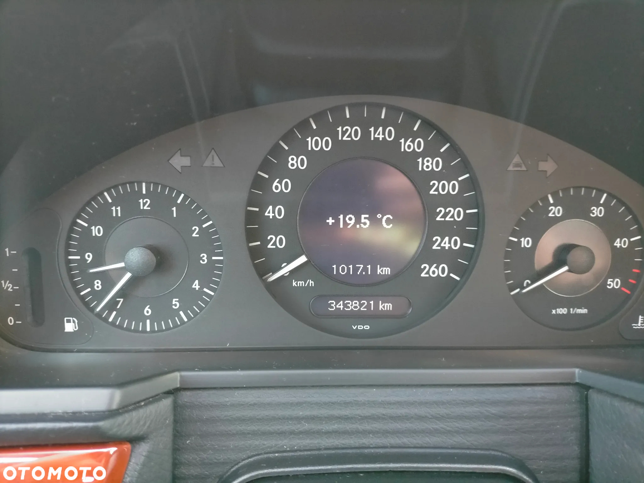 Mercedes-Benz Klasa E 220 T CDI Elegance DPF - 19