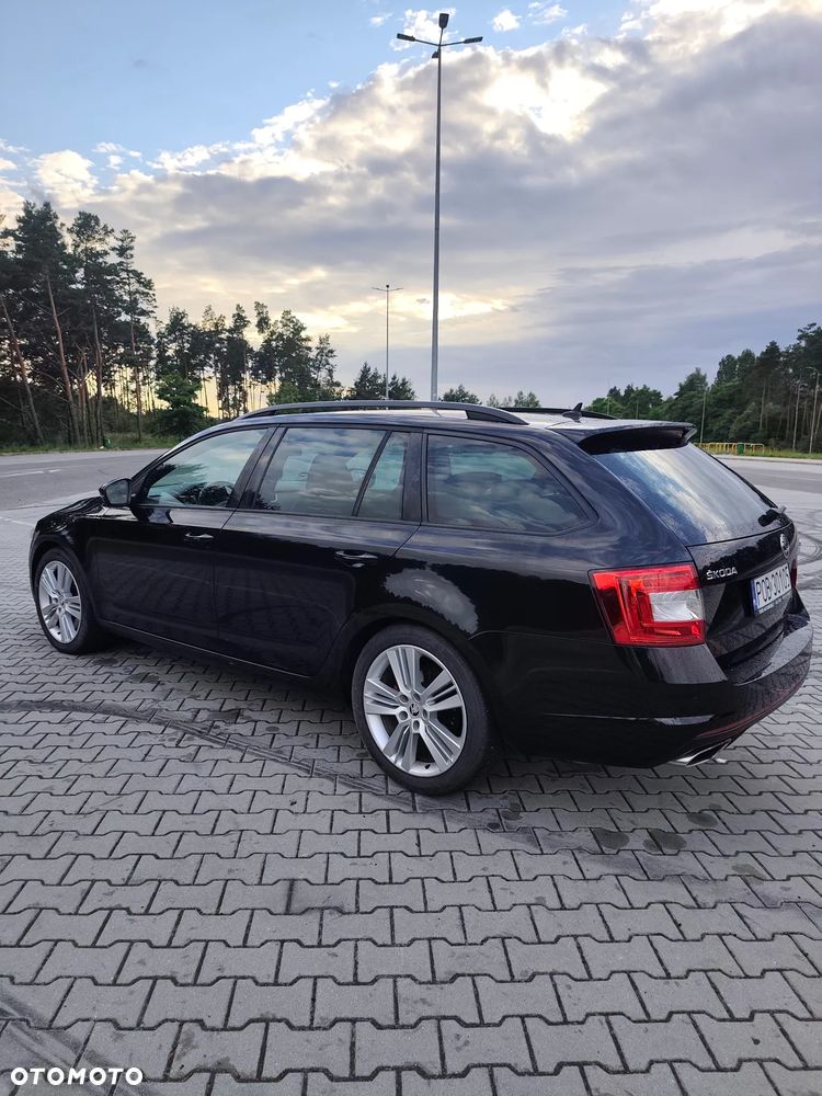 Skoda Octavia 2.0 TDI RS DSG - 7
