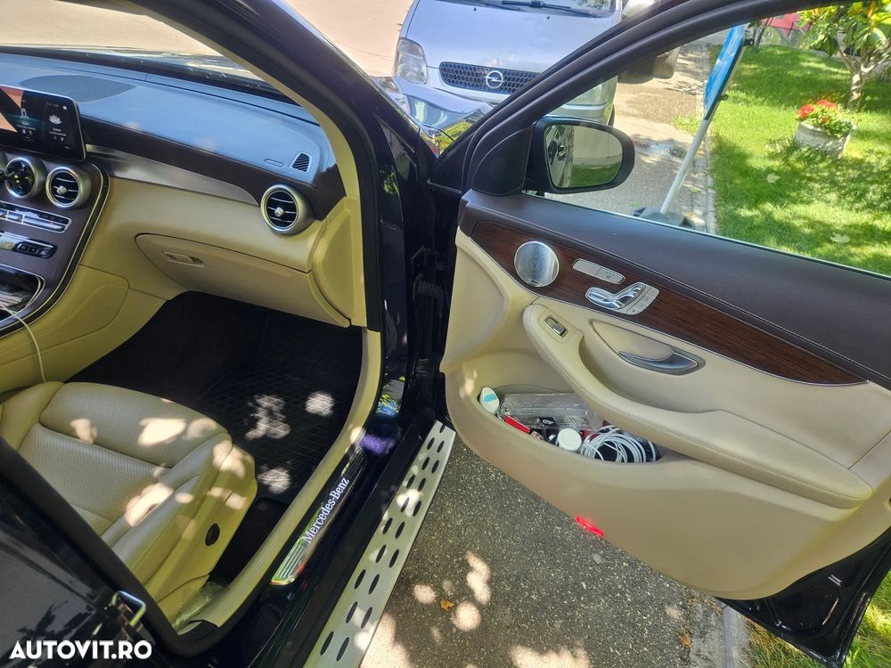 Mercedes-Benz GLC 300 d 4MATIC - 14