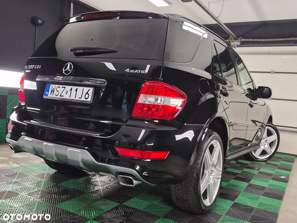 Mercedes-Benz ML - 13