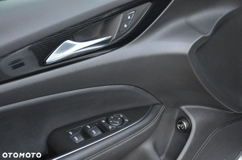 Opel Insignia - 18