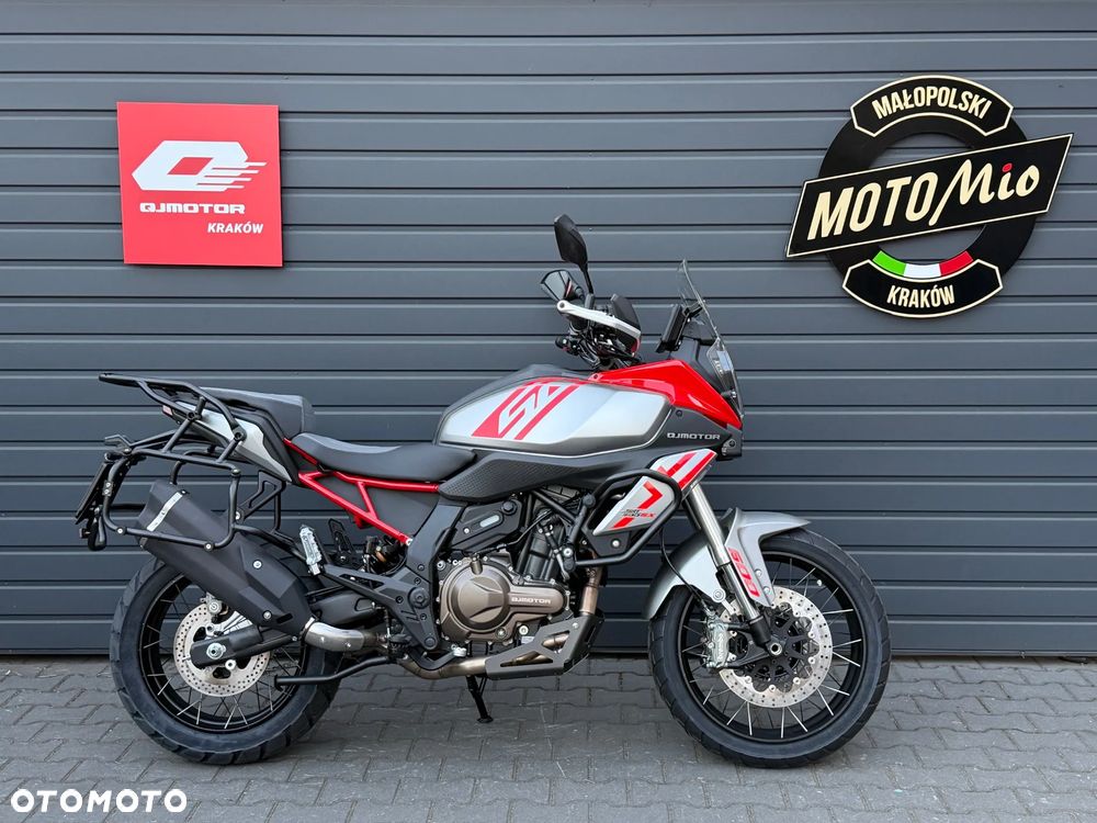 QJMOTOR SRT 600SX - 2