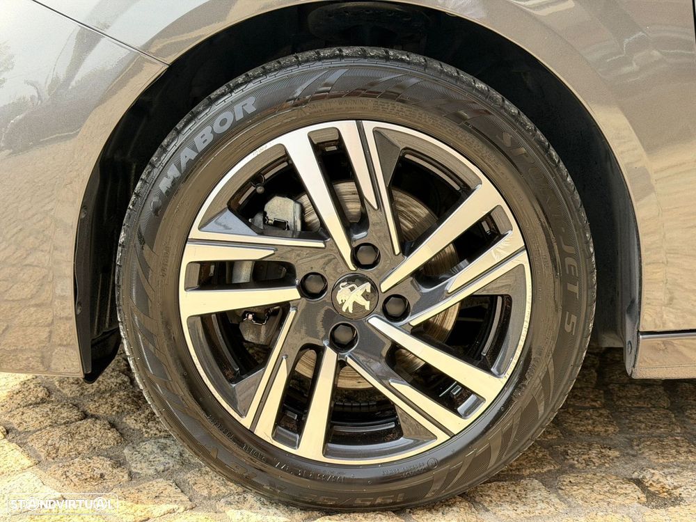 Peugeot 208 1.2 PureTech Allure Pack EAT8 - 4