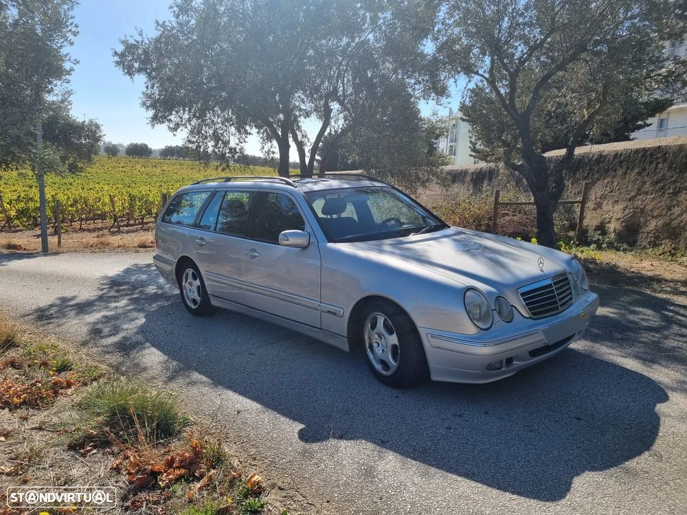 Mercedes-Benz E 200 - 6