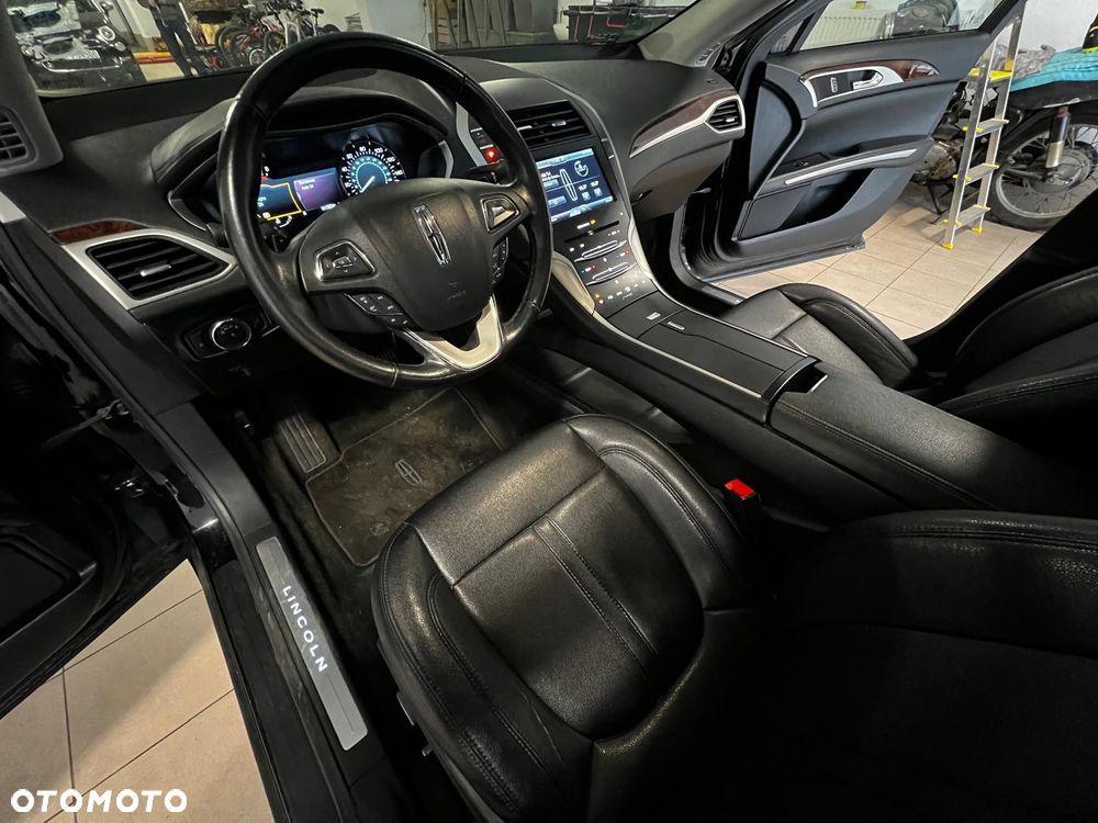 Lincoln MKZ - 16