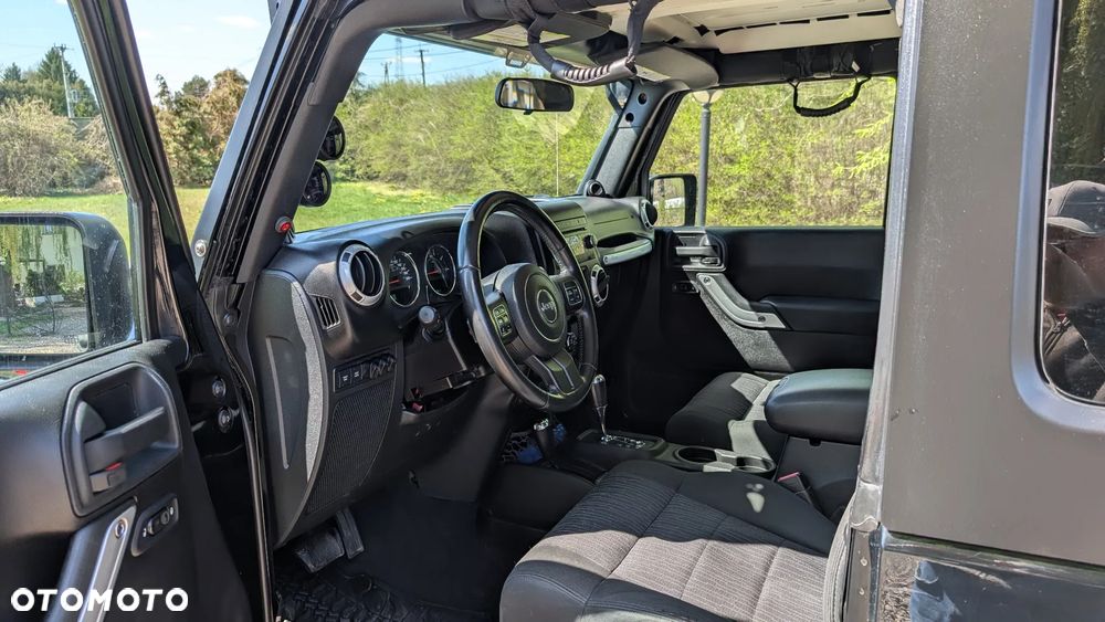 Jeep Wrangler 2.8 CRD Rubicon - 25