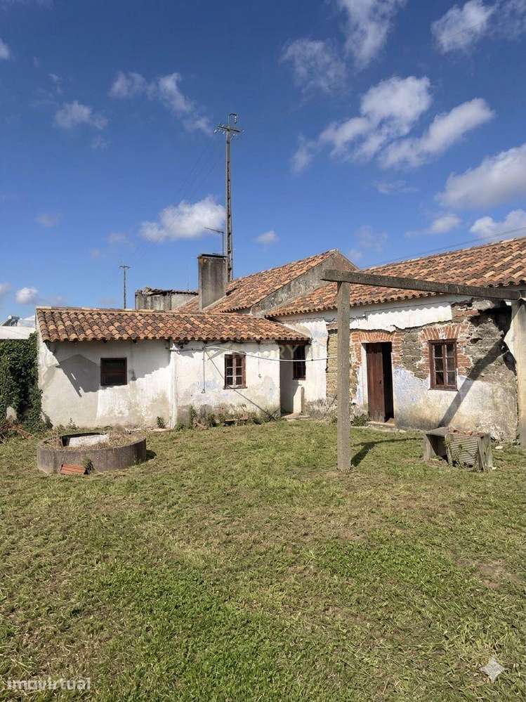 Moradia T7 com Enorme Potencial em Lote Total de 5.611 m² - Grande imagem: 2/35
