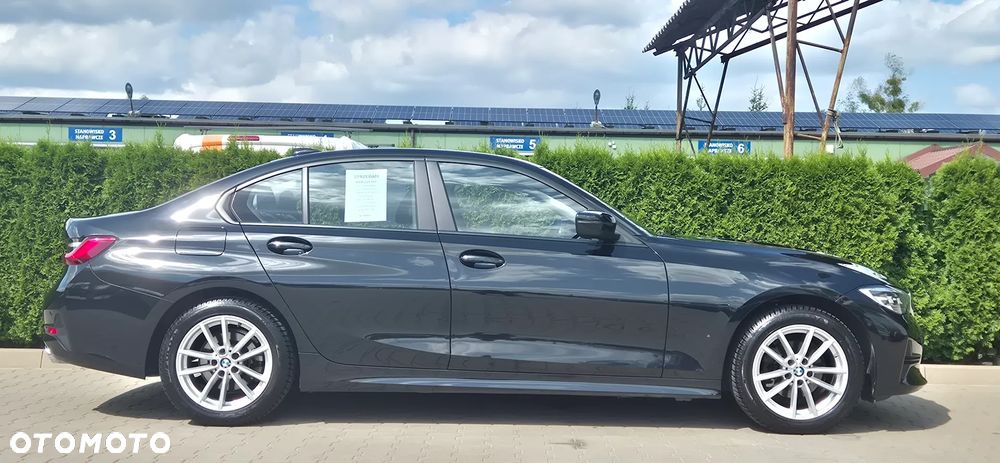 BMW Seria 3 318i Advantage - 22