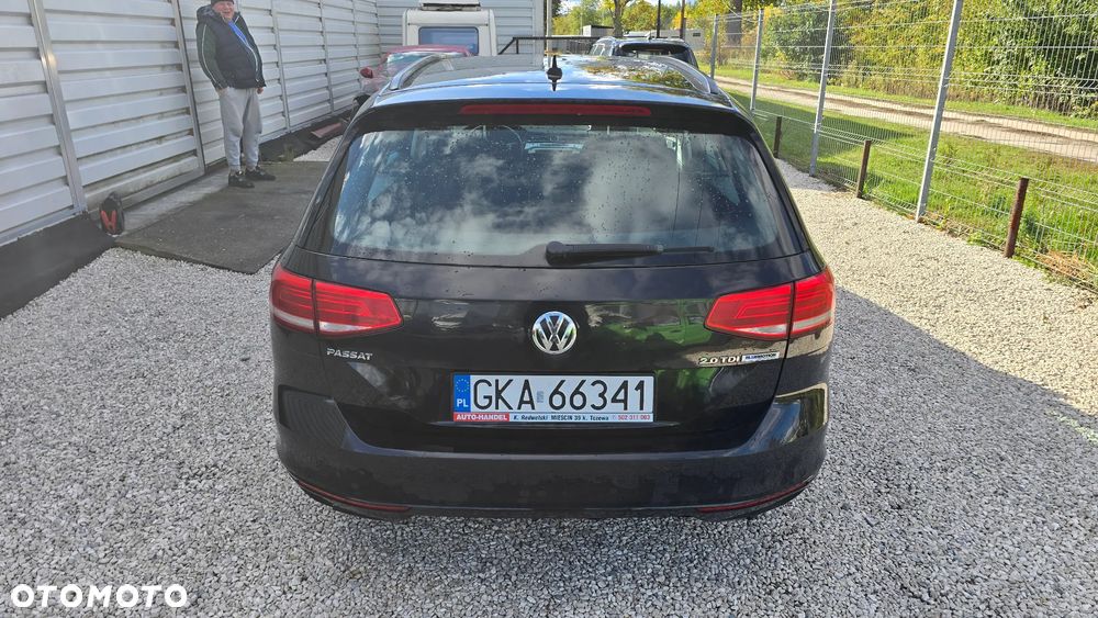 Volkswagen Passat - 9