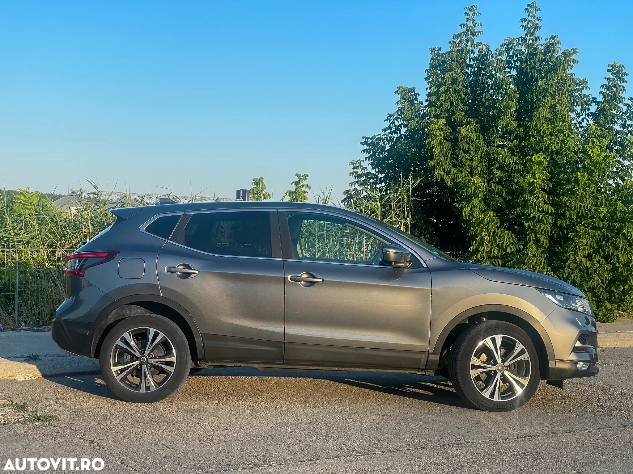 Nissan Qashqai 1.6 DCI N-Connecta - 13