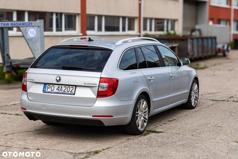 Skoda Superb 2.0 TDI Elegance - 6