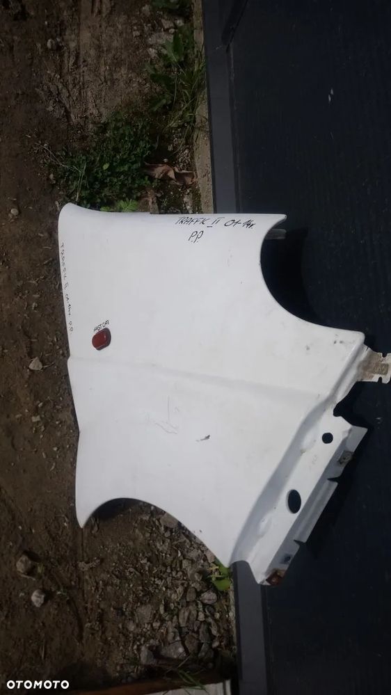 BŁOTNIK TRAFIC II 01-14r PRAWY PRZÓD - 3