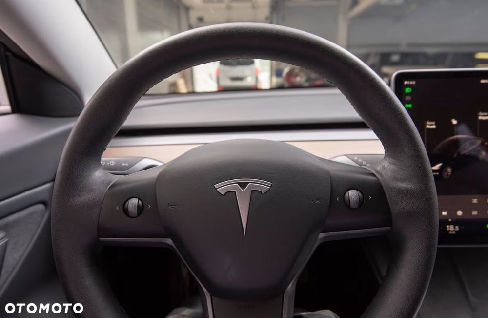 Tesla Model 3 Langstreckenbatterie Allradantrieb Dual Motor - 10
