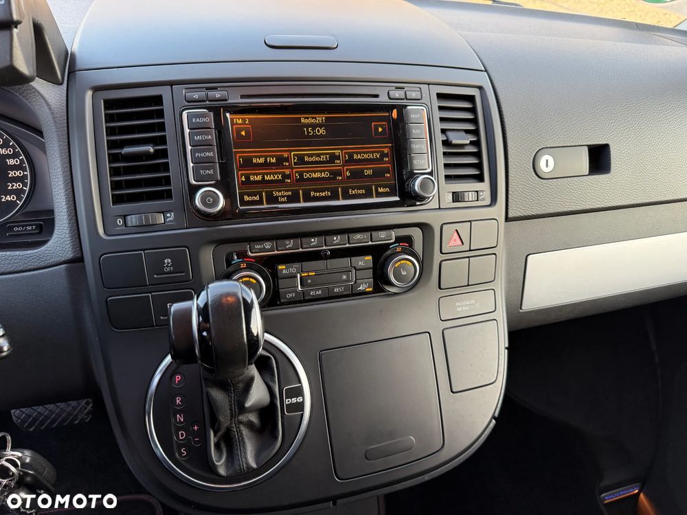 Volkswagen Multivan - 10