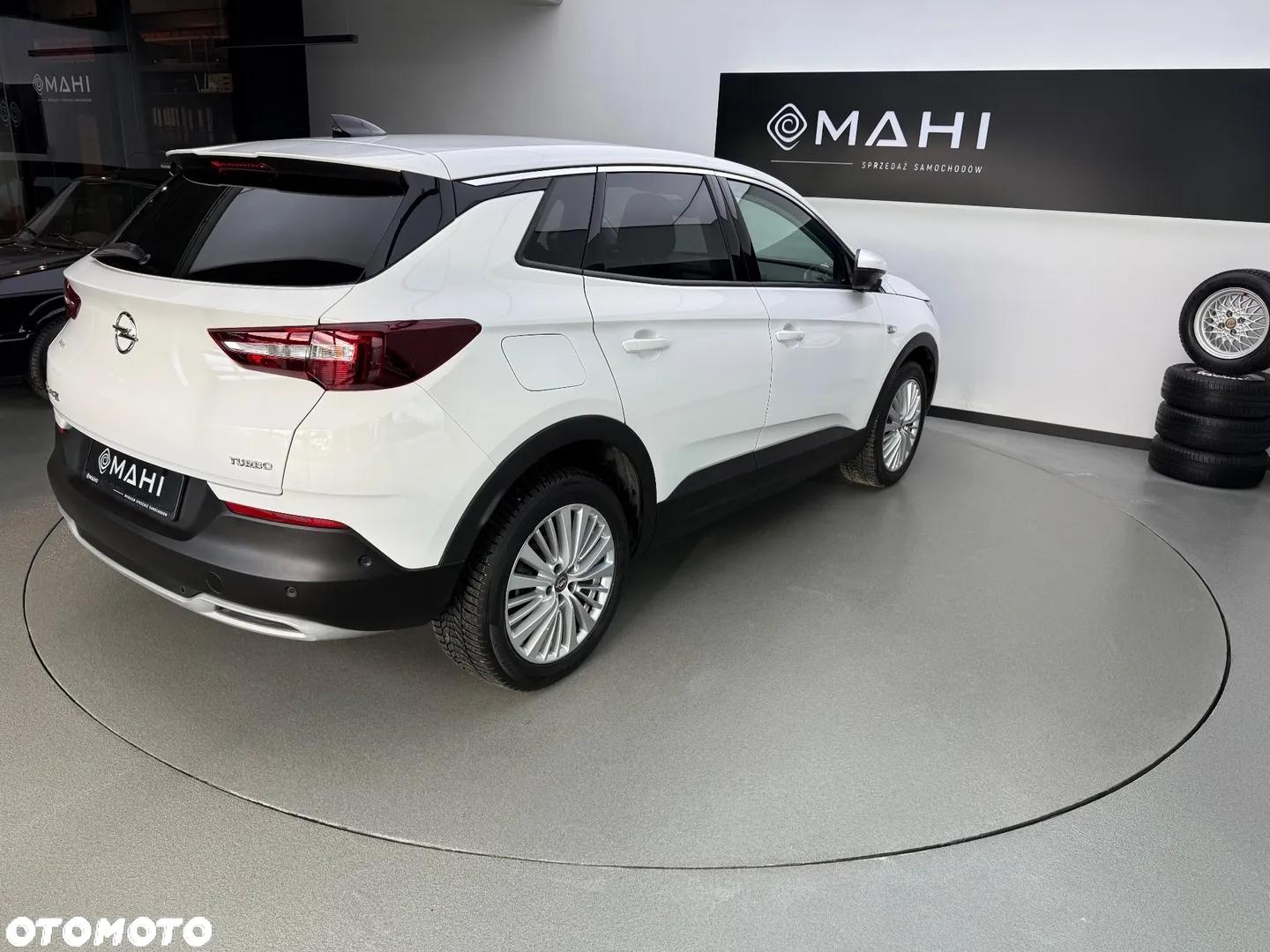 Opel Grandland X 1.2 T Innovation S&S - 11