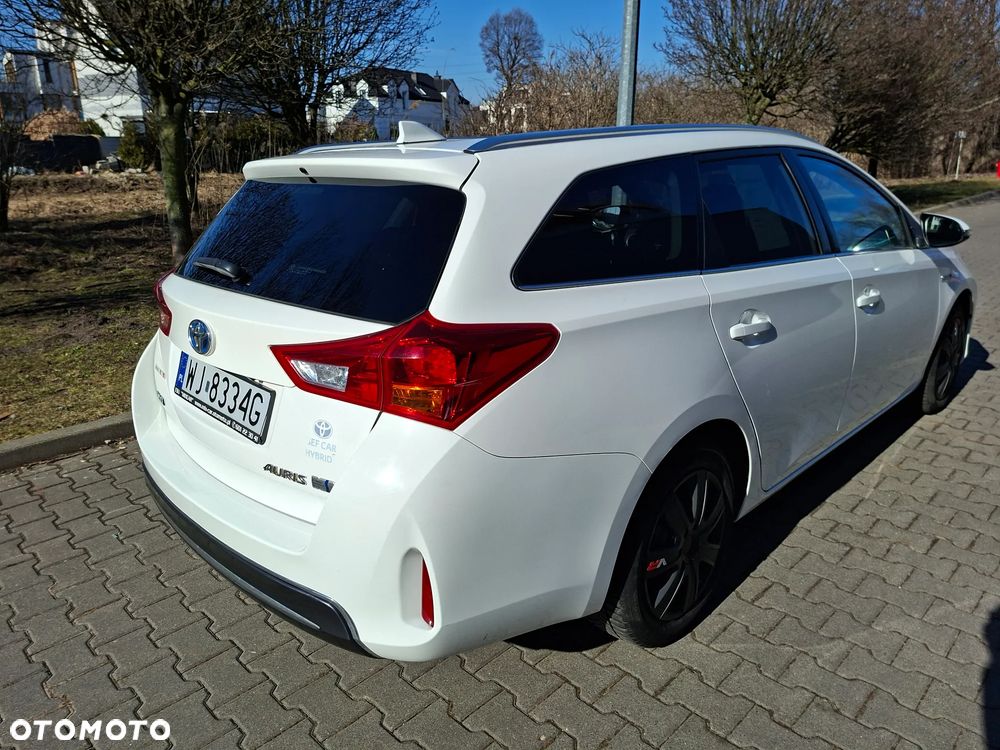 Toyota Auris Hybrid 135 Active - 11