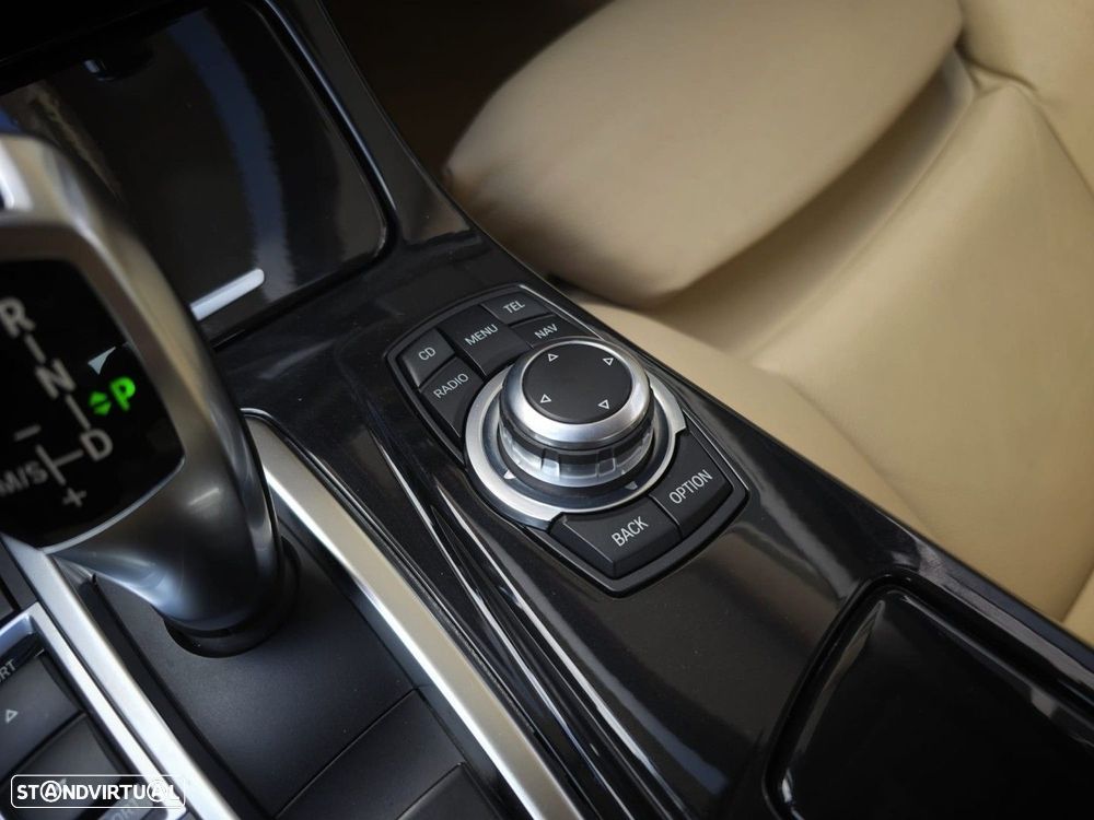 BMW 520 d Line Luxury Auto - 28