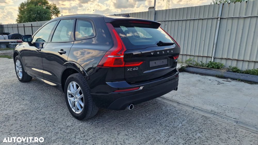 Volvo XC 60 D4 Momentum Pro - 10