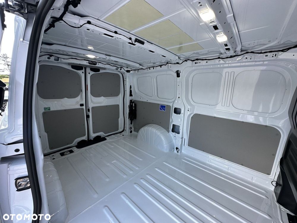 Volkswagen Transporter - 17